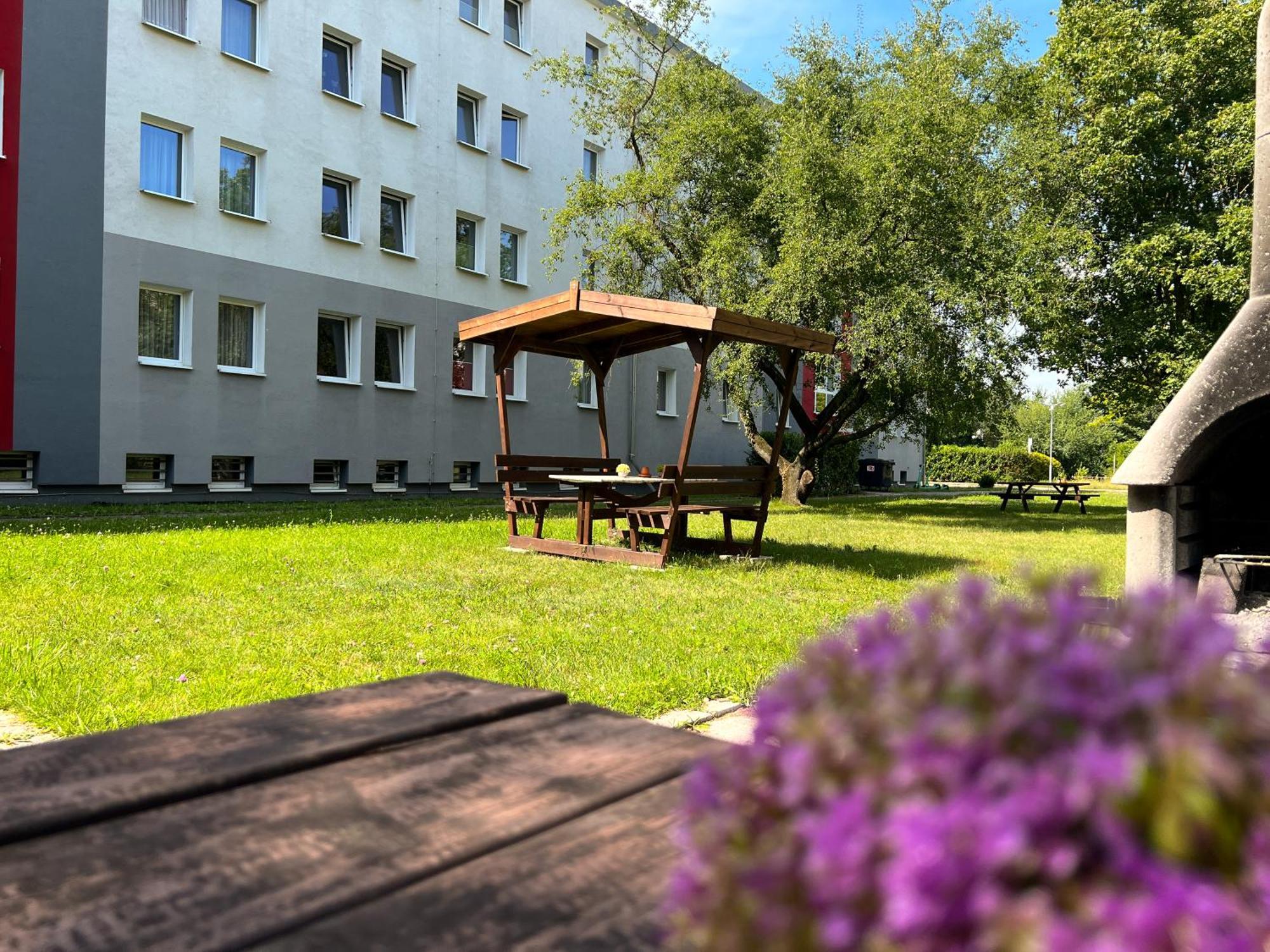 Skyhotel Merseburg Exterior foto