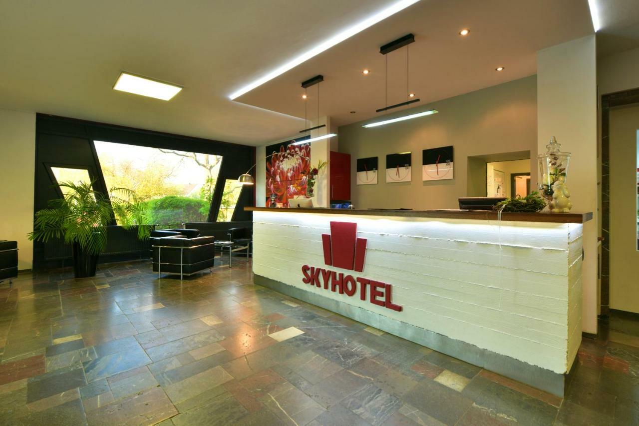 Skyhotel Merseburg Exterior foto
